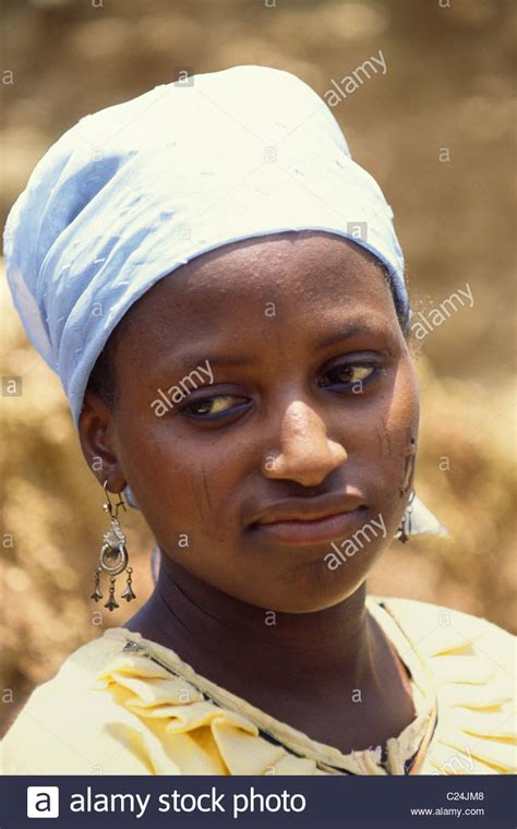 Hausa Woman With Headdress Minjibir Kano Stock Photo Alamy