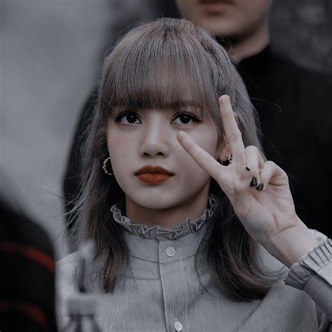 ཻུ۪۪⸙͎ 𝙡𝙞𝙨𝙖 𝙗𝙡𝙖𝙘𝙠𝙥𝙞𝙣𝙠 ° 𝘯𝘢𝘪𝘳𝘢𝘣𝘭𝘰𝘰𝘮𝘪𝘦 In 2021 Lisa Blackpink Lisa