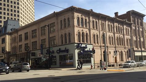 Historic downtown Milwaukee building faces possible redevelopment plan