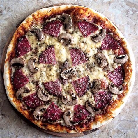 Delicious Pizza With Mushroom And Salami Delicious Pizza Food Pizza