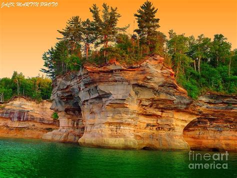 Chapel Rock Sunset Beauty Of Lake Superior Photograph By Jack Martin