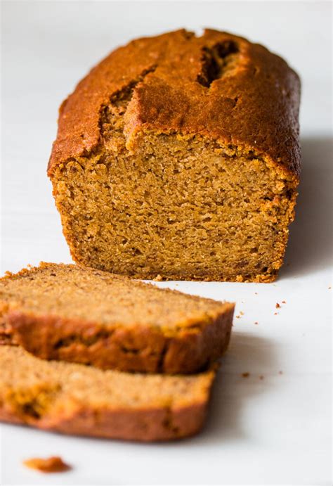 What you need to prepare easy moist banana bread recipe with cinnamon