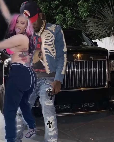 Cardi B Pretends To Shake It In Hubby Offset S Digital Face In Raunchy