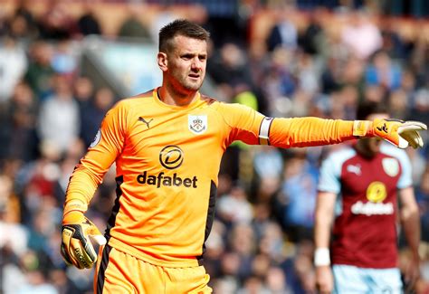 Tom heaton family, childhood, life achievements, facts, wiki and bio of 2017. Heaton still harbours England ambitions - Complete Sports