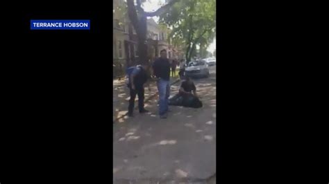 Video Video Appears To Show Chicago Cop Stomp Mans Head Abc News