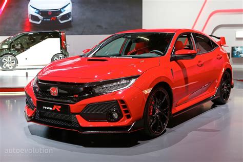 The honda civic type r is ready to tear up the track with a new limited edition trim in phoenix yellow, featuring forged bbs wheels. 2018 Honda Civic Type R Makes Production Debut in Geneva ...