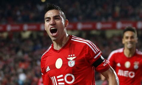 He's the conjurer tearing up defences in the portuguese primeira liga. Nico Gaitán dice no al Atlético de Madrid: "Tengo contrato ...