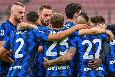 News sulla tua squadra, notizie e scoop, risultati di calcio italiano e internazionale in diretta. Inter, ecco come sarà la seconda maglia 2021-2022 | Calcio ...