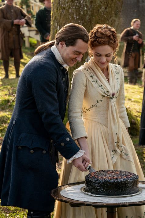 Outlander Season Premiere Review The Fiery Cross Season 5 Episode 1