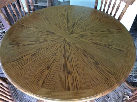 Lot Round Oak Kitchen Table With Four Chairs