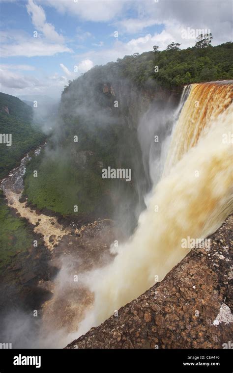 Kaieteur Falls Potaro River Guyana South America Reputedly The World S Largest Single Drop