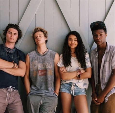 The cast of second season of outer banks Pin on Outer banks