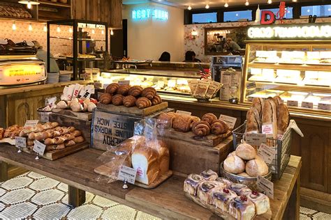 ランチセットやドーナツも新登場、原宿の「the Little Bakery Tokyo」が移転オープン