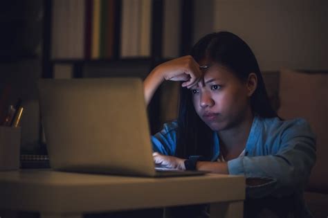 Premium Photo Asian Woman Student Or Businesswoman Work Late At Night