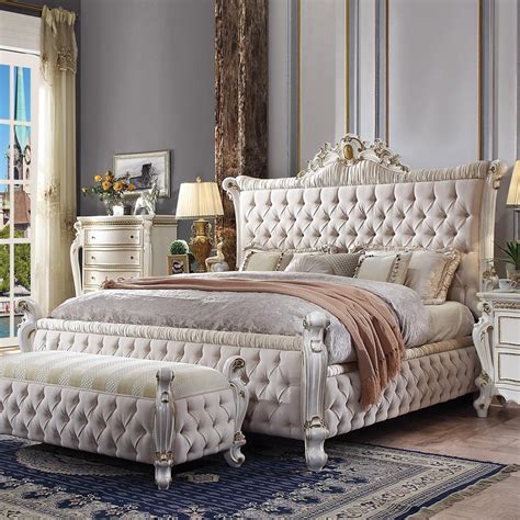 Acme Furniture Picardy Traditional Fully Tufted California King Bed