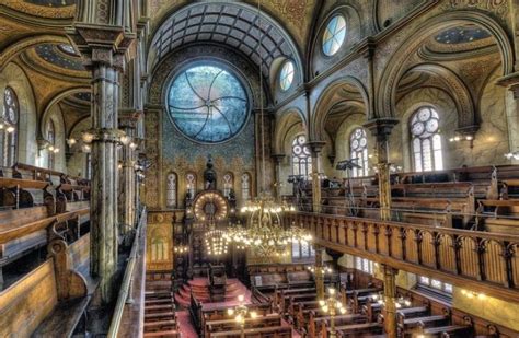 A Glimpse Inside Some Of The Most Beautiful Synagogues Around The Globe