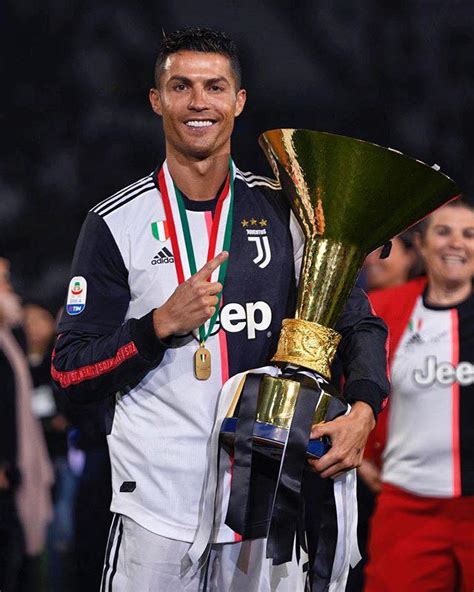 Very Happy To Win The Second Trophie Cristiano Ronaldo Facebook