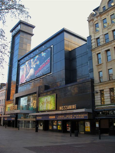 Elokuvateattereita Odeon Leicester Square