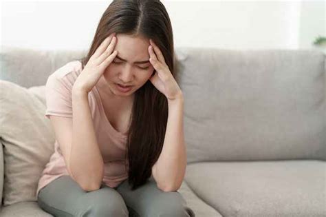 Hindari sakit tenggorokan dengan tips berikut ini! Cara Untuk Menghilangkan Sakit Kepala | Informasi Terbaru ...
