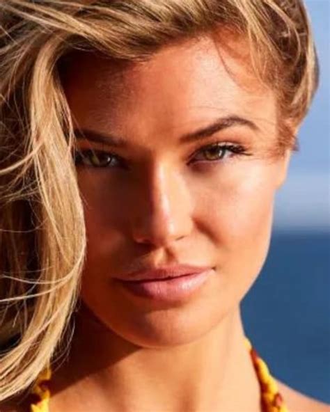 Samantha Hoopes Si Swimsuit Model Page Swimsuit