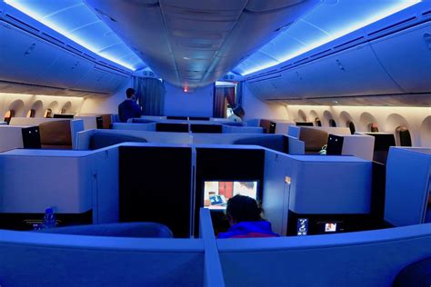 Review Etihad Airways Boeing 787 Dreamliner Business Class