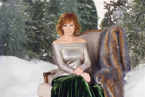 Reba Recollects Passion For Iconic Red Dress From Cma Awards Sounds Like Nashville