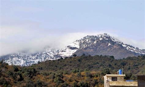 Margalla Hills Turn Snowy After A Decade Pakistan Dawncom