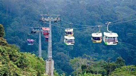 The cable cars now stand at 2.1 metres high instead of the previous 1.6 metres, allowing passengers to get in and out easily. Genting Skyway | Genting Highlands | Cable Car Malaysia in ...