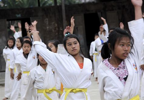 Uprooted By War Fearing Troops Myanmar Girls Learn Karate 680 News