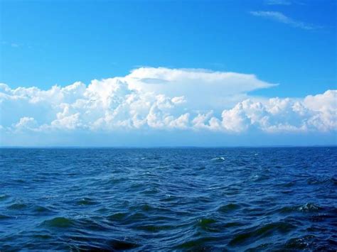 Rüyada Koyu Mavi Derin Deniz Görmek - ruyandagor.com