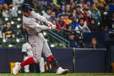 Boston Red Sox Lose Starting Shortstop To Broken Hamate Bone Fastball