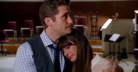 Glee Leah Michele Leads Emotional Tribute To Cory Monteith As Cast Cry
