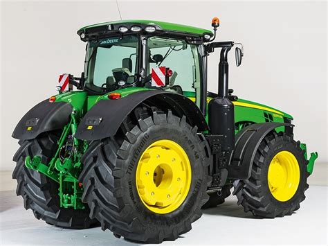 John Deere R