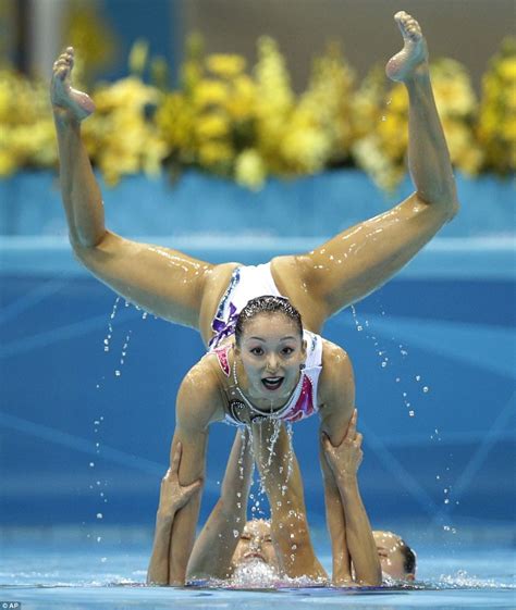 Flying With Water Wings The Beauty And Stunning Acrobatics Of Synchronised Swimmers As They
