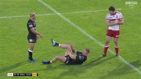 Rugby Man Slaps Dislocated Knee Back Into Place Immediately Hops Into