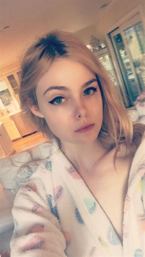Elle Fanning Nude Sexy Photos Video Thefappening