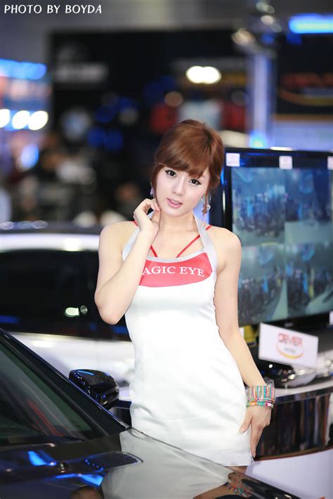 Hwang Mi Hee Sexy Girl Korea Hwang Mi Hee Cute Korean Girl At Auto Show