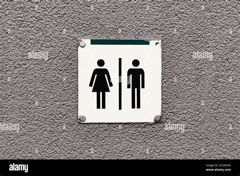 Gent Toiletten Fotos Und Bildmaterial In Hoher Auflösung Alamy