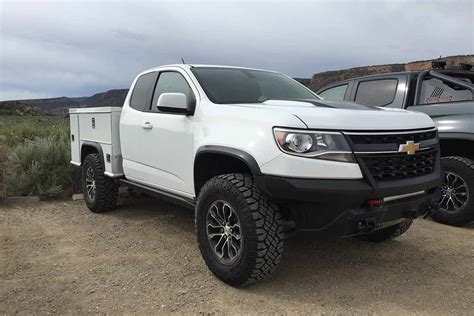 This might be the perfect rally truck. Chevy Colorado Canopy & Truck Topper Front Sc 1 St DualLiner