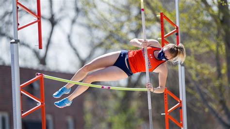 Hannah Grosse Womens Track And Field Macalester College Athletics