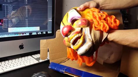 St Clown Mask Unboxing Painted By Tom Scaiola Youtube