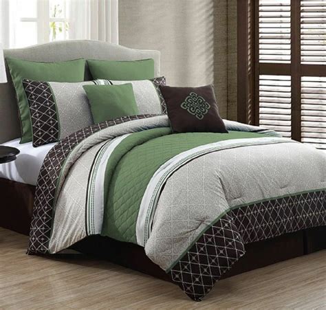 Soft to the touch bed sheets. Luxurious Queen Size Bed in a Bag 8-Piece Comforter Set ...