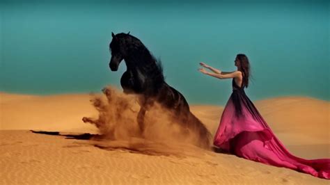 Black Horse Deset Woman Dress Sand Wallpapers Hd Desktop And