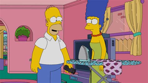 The Simpsons Shocker Whos Breaking Up Homer And Marge E News