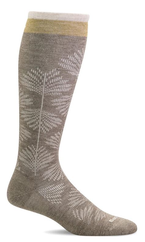 Kenco Outfitters Sockwell Womens Full Floral Graduated Compression Socks
