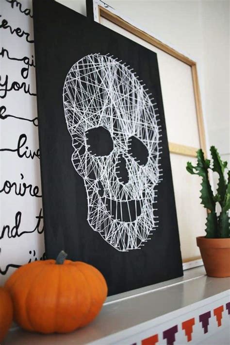 15 Diy Halloween Canvas Crafts