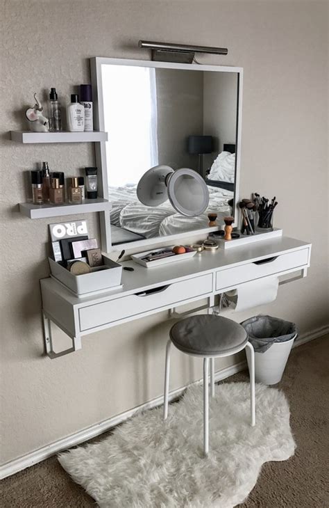 Create this beautiful makeup vanity with ease, and if you like the style this could also be used as a pc desk. 40 Awesome Makeup Storage Designs and DIY Ideas For Girls ...