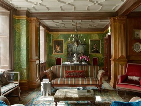 How A Historic London Manse Went From Hippie Commune To Fairy Tale Palace