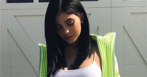 Kylie Jenner Flaunts TINY Waist And Impossible Curves In Racy