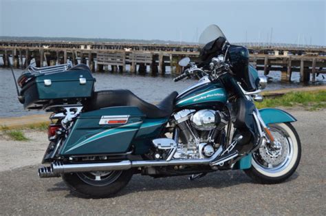 Cycle world har specs og anmeldelser på 2005 ultra classic electra glide. 2005 Harley-Davidson CVO Electra Glide Screamin Eagle ...